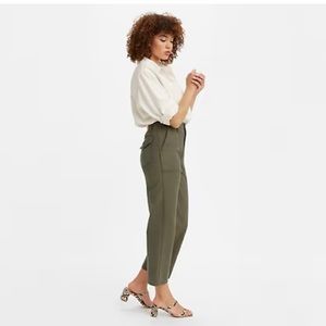 Levis ribcage straight cropped pant size 26